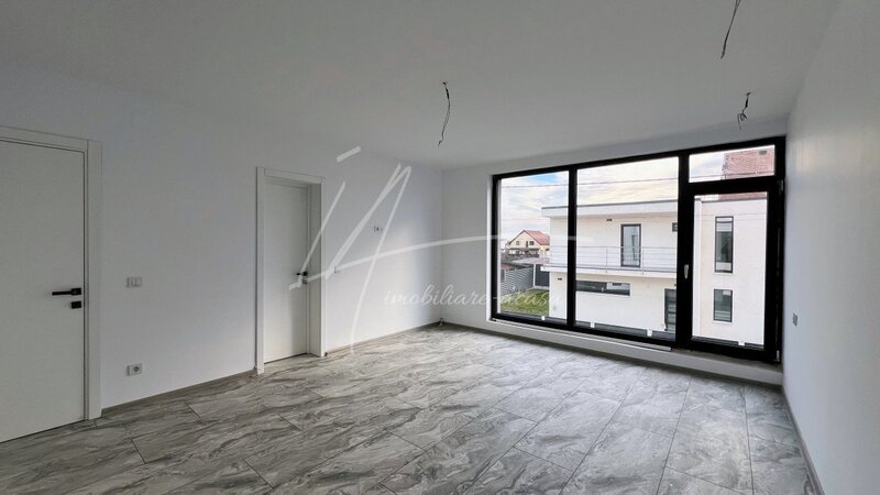 Pitesti Vila individuala  3 dormitoare  3 bai  garaj  terasa generoasa