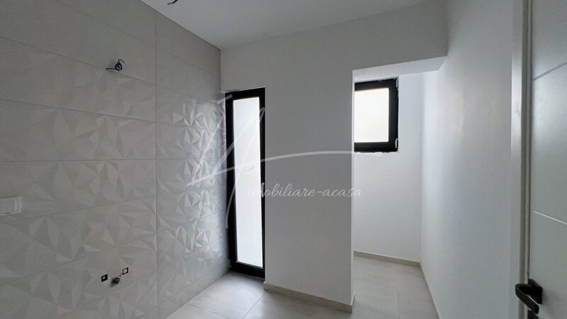 Pitesti Vila individuala  3 dormitoare  3 bai  garaj  terasa generoasa