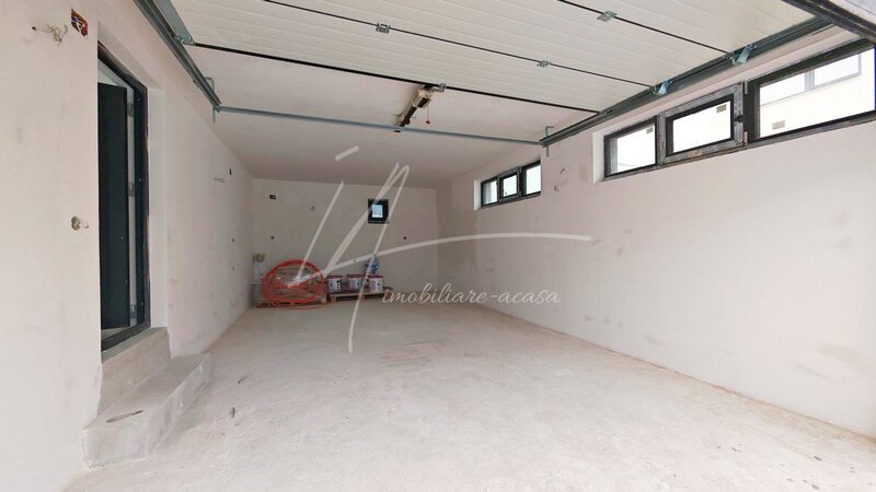 Pitesti Vila individuala  3 dormitoare  3 bai  garaj  terasa generoasa